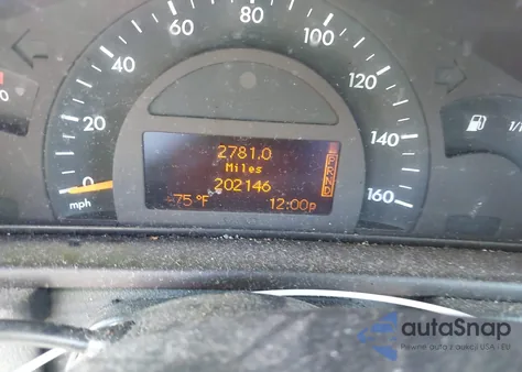 2004 Mercedes-Benz C 240 z USA, uszkodzony, nr VIN WDBRF61J54E018761